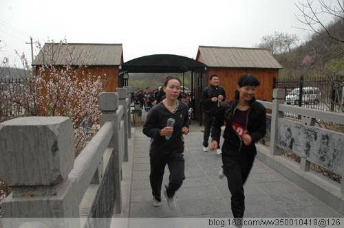 2013年最美女人花——阳光运动妈妈作文