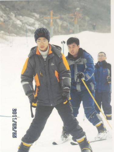 快乐假期感受幸福——金象山滑雪【母子擂台之小聪篇】作文