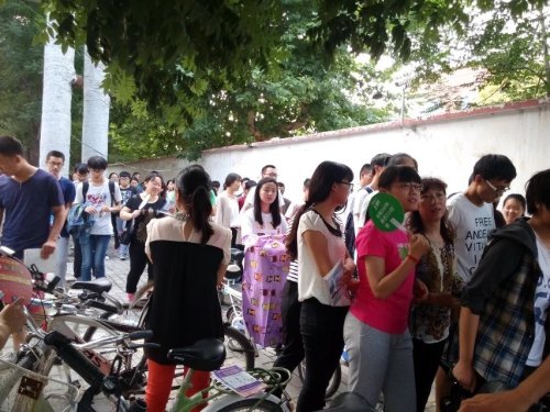 陪儿子高考作文