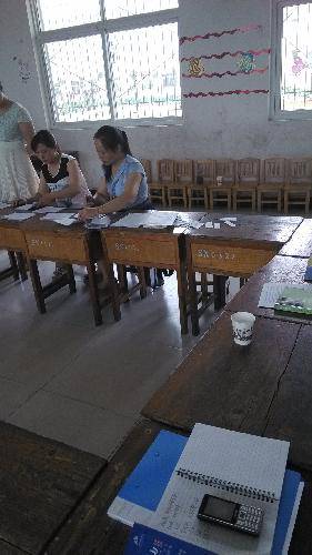 《爱和自由》读书会掠影作文