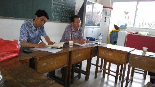 《爱和自由》读书会掠影作文