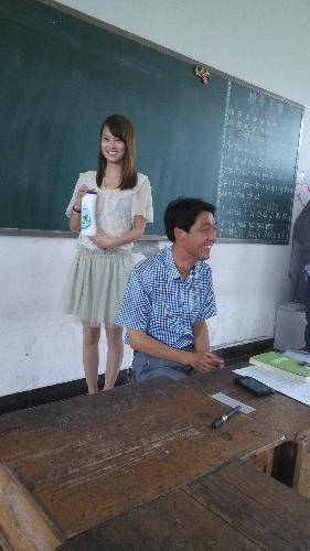 《爱和自由》读书会掠影作文