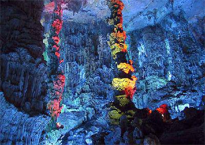 桂林山水甲天下之梦幻岩洞作文