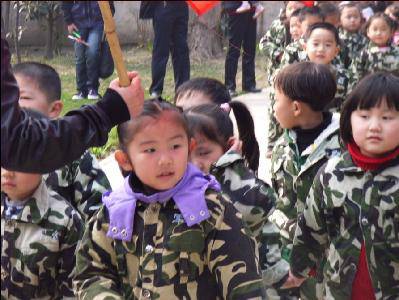 走进春天,放飞梦想——春游活动进行曲作文