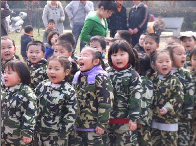 走进春天,放飞梦想——春游活动进行曲作文