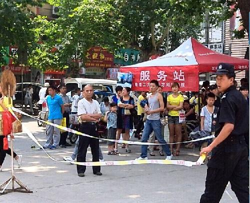 谁考试?考试谁?作文