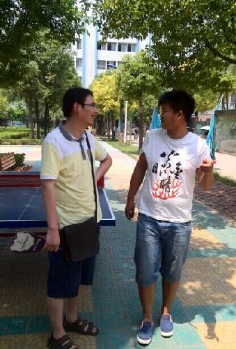 谁考试?考试谁?作文