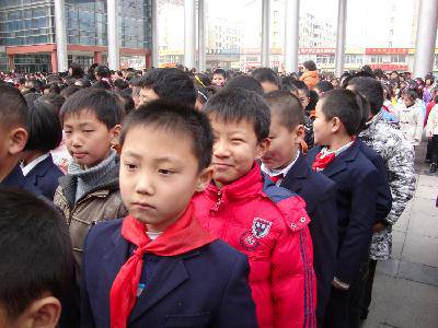 爱心的凝聚 责任的担当作文