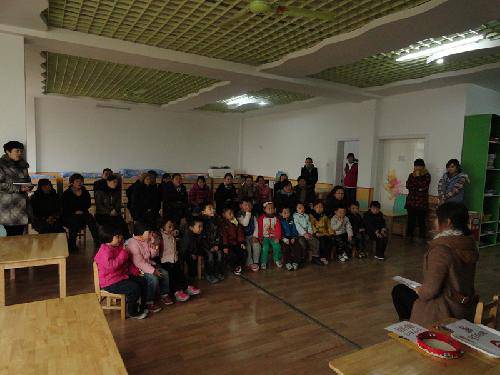 观摩活动架桥梁,家园共育是心声作文