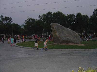 焕然一新的开封古城墙(图文)作文