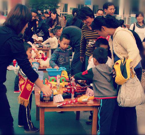 手工制作~心系雅安情作文