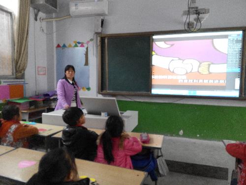 红领巾,我为你骄傲作文