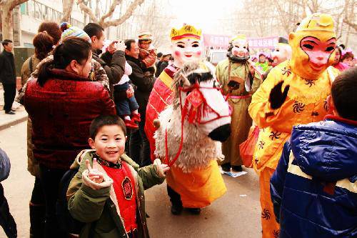 春节系列之元宵节看民俗表演作文