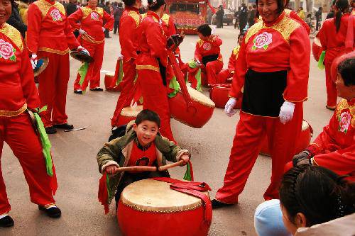 春节系列之元宵节看民俗表演作文