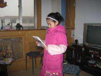 小组阅读交流会(1)作文