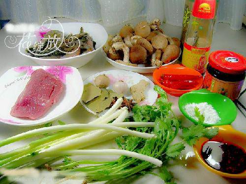 想学烧菜跟我一起来——干锅虾作文