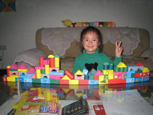 搭积木火车,唱儿歌讲故事作文