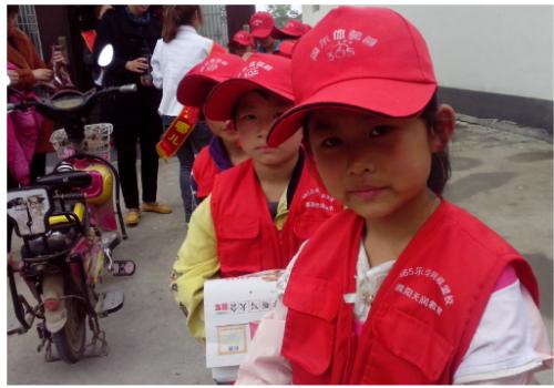 周末快乐体验(一)——“小小卖报童”作文