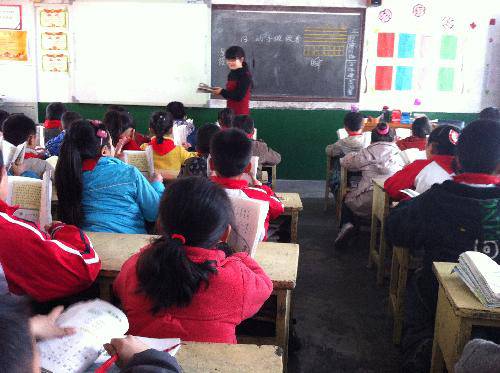 走进课堂,感受幸福,收获快乐 --家长开放日有感作文