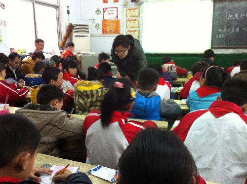 走进课堂,感受幸福,收获快乐 --家长开放日有感作文