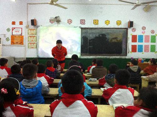 走进课堂,感受幸福,收获快乐 --家长开放日有感作文