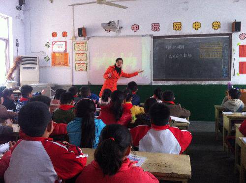 走进课堂,感受幸福,收获快乐 --家长开放日有感作文