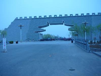 享受春天的馈赠-----隋唐遗址园游作文