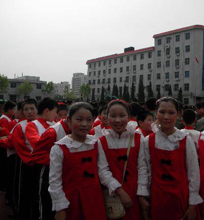 4月22,我们和图书有个约会作文