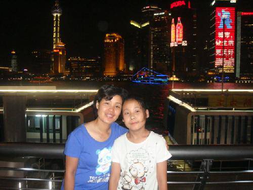 快乐的上海之旅(二)作文