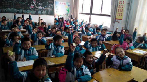 一年级下学期家长会发言稿作文