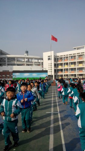 一年级下学期家长会发言稿作文