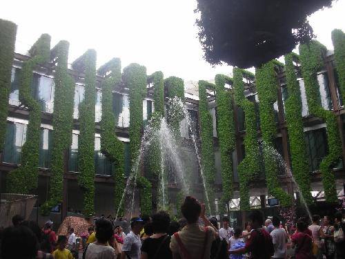 精彩世博游作文