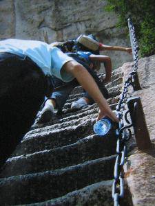 行万里路之(一)——无限风光在险峰作文