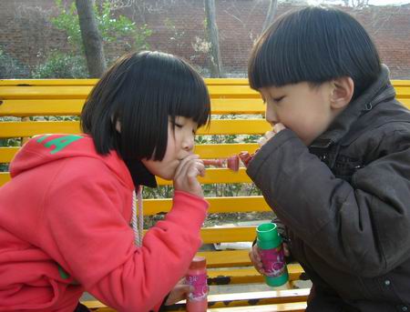 触摸春天(附多图)作文