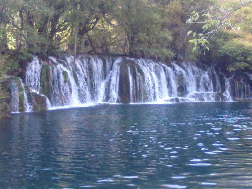 人间仙境九寨沟作文