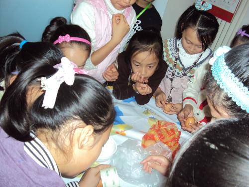 “ 开心读书,快乐成长”——第一届班级读书会作文