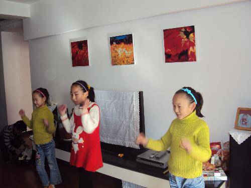 “ 开心读书,快乐成长”——第一届班级读书会作文