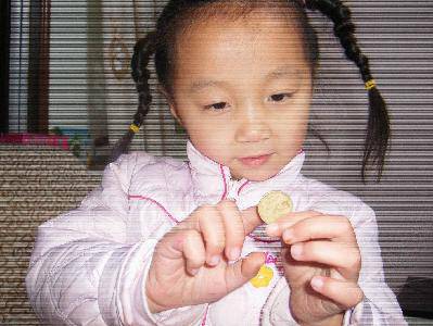 科学小实验(6)——5角硬币变得金灿灿!作文