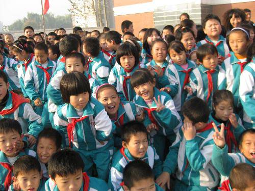 首届体育节照片作文