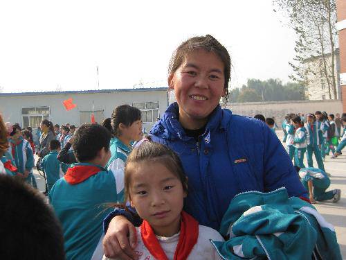 首届体育节照片作文