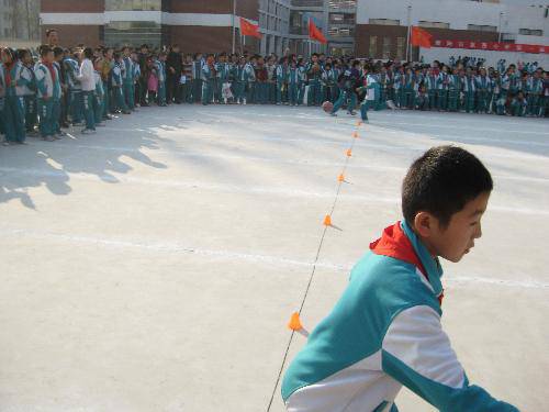 首届体育节照片作文