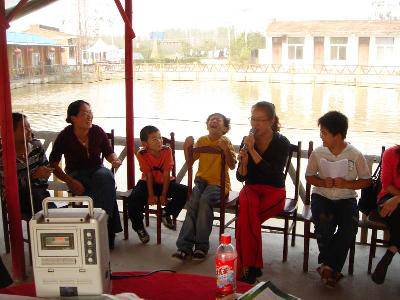 采摘欢乐 品味甘甜——记第七期家庭读书会作文