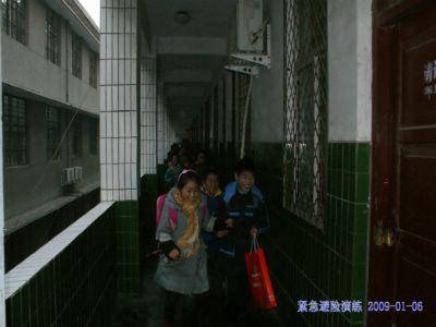 “安全逃离”演习作文