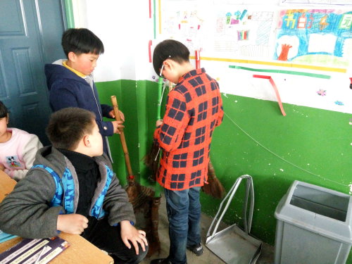 春韵——三月新教育记事作文