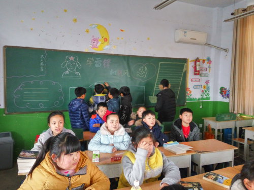 春韵——三月新教育记事作文