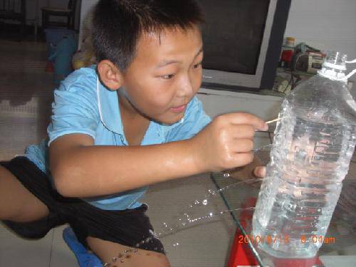 看谁射的远 ——【我做物理实验】作文