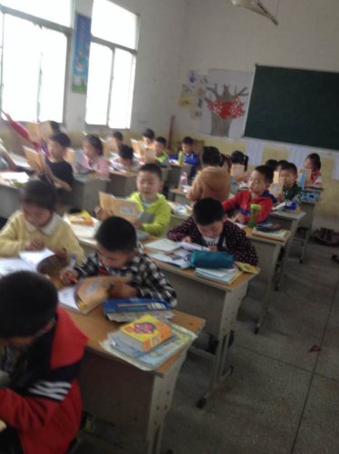 《我和小姐姐克拉拉》开读啦(1)作文