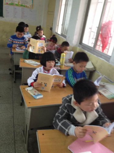 《我和小姐姐克拉拉》开读啦(1)作文