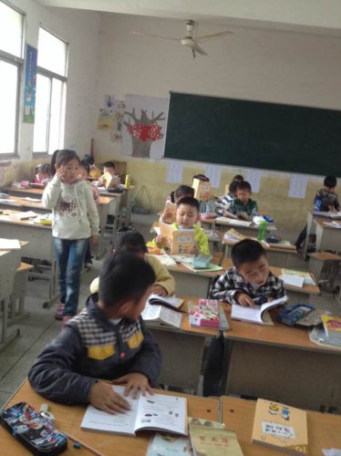 《我和小姐姐克拉拉》开读啦(1)作文