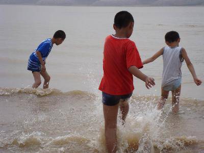 快乐的毛楼游作文